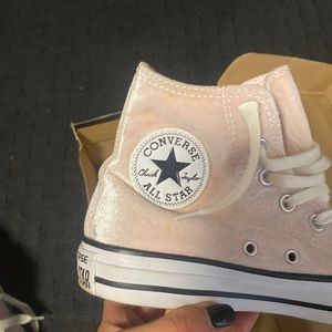 COPY - Womens velvet pink converse